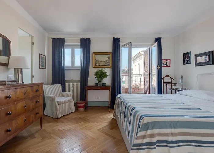 Apartament Piazza Lovatelli Luxury Penthouse *